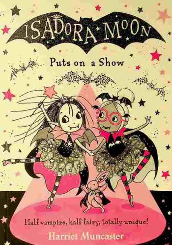  Isadora Moon puts on a show